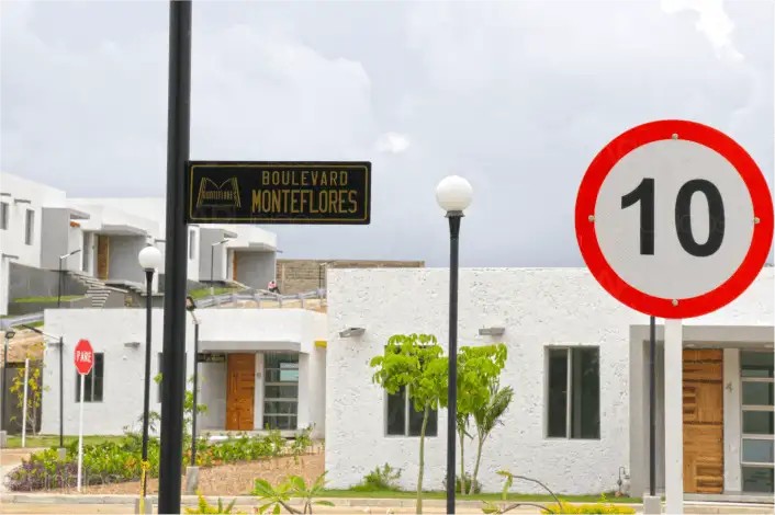 Calle2_CondoMonteflores